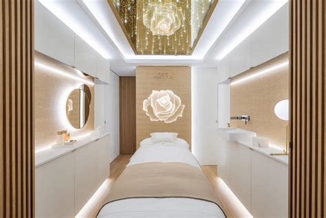 DIOR LA SUITE AT HARRODS